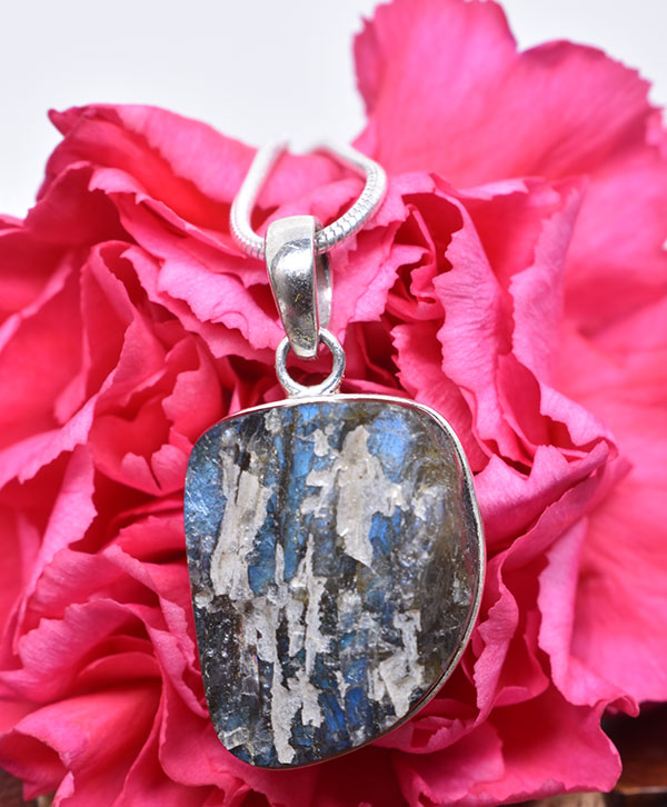 Rustic Labradorite