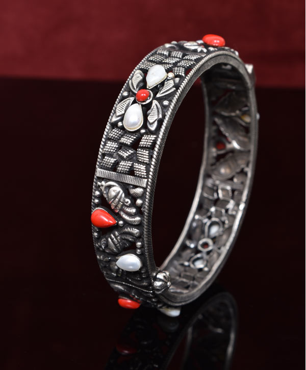 Royal Bloomstone Bangles