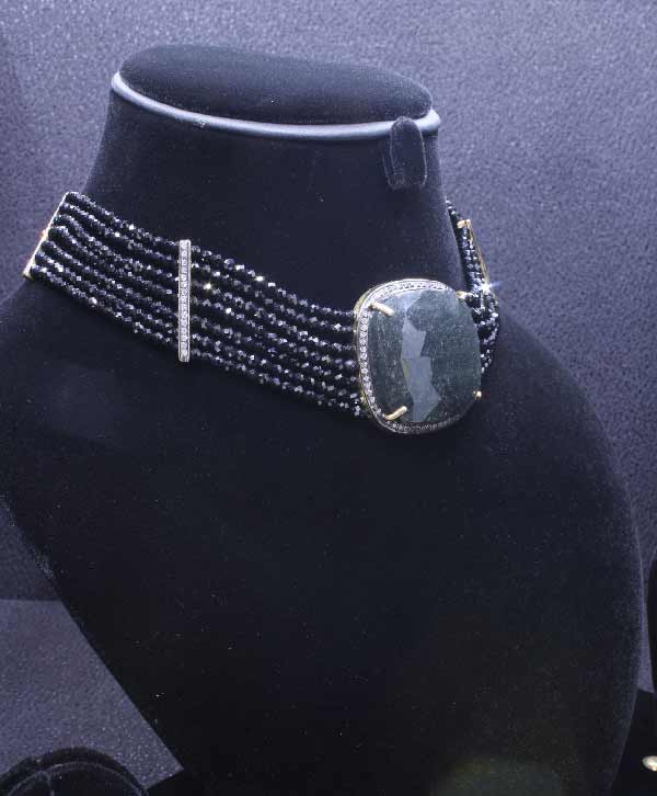 Midnight Majesty Choker