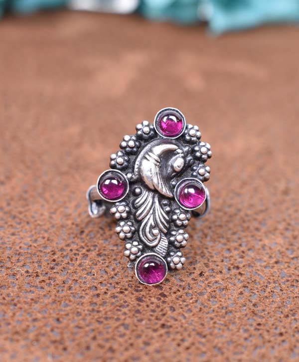Zohra Heritage Feather Ring