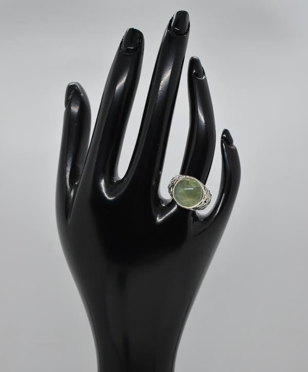 Prehnite Poise
