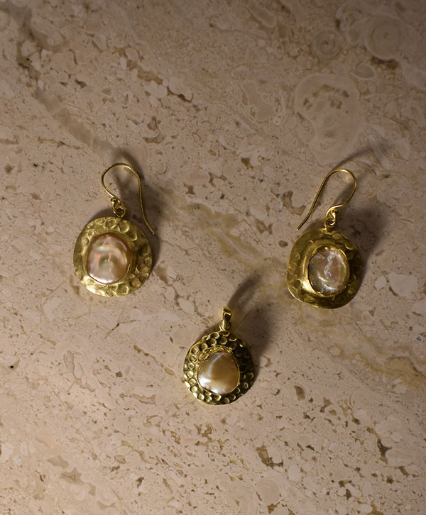 Golden Moon Pearl Set