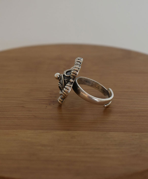 Oxidised Glory Ring