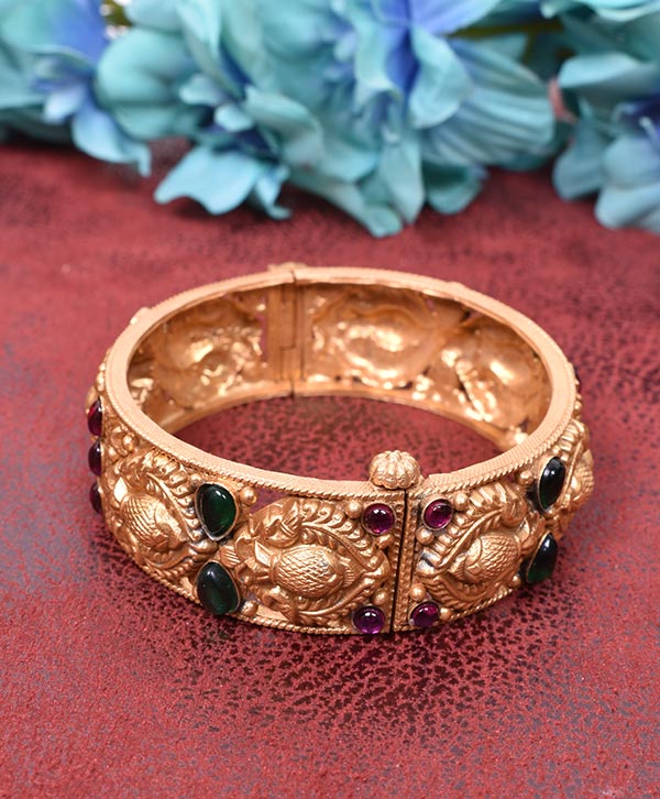 Antique Templeradiance