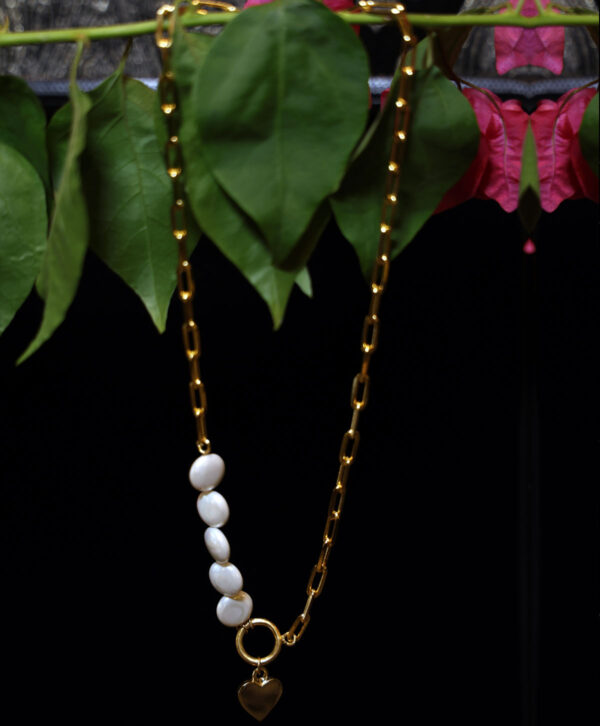 Heart of Pearls Neacklace