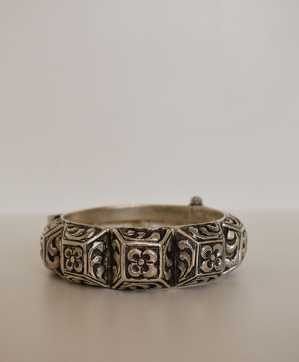Heritage Flower Bangle