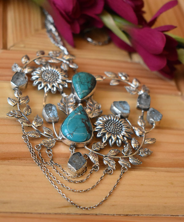 Queen Of Earth Necklace