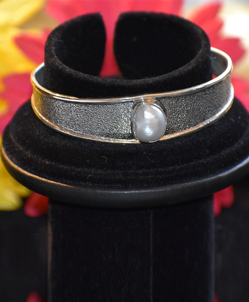 Pearl Bangle