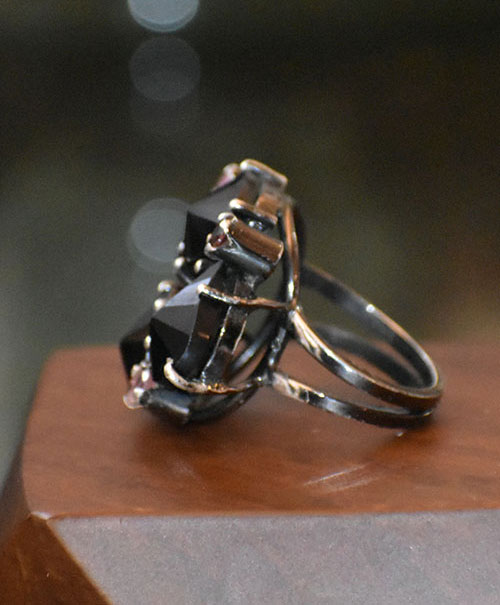 Onyx Glory Ring