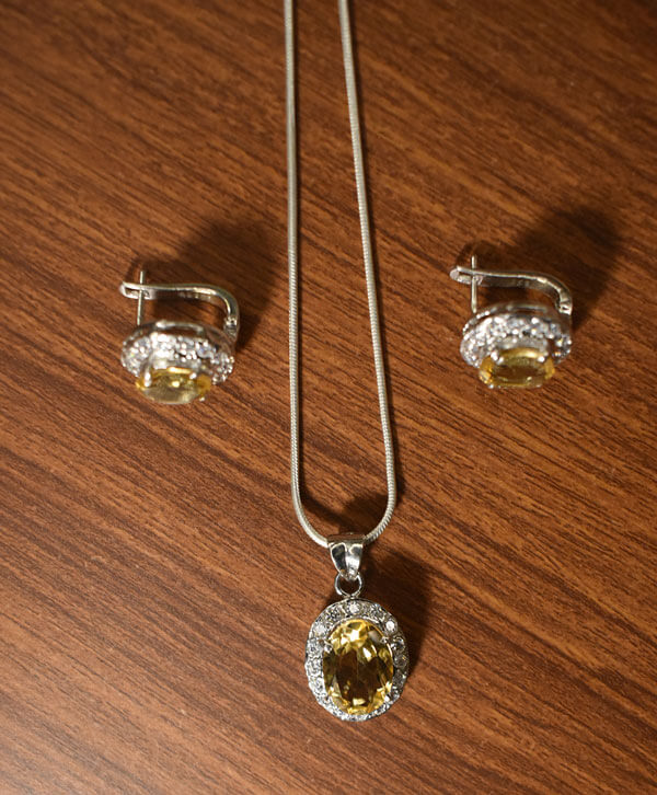 Golden Elegance Set