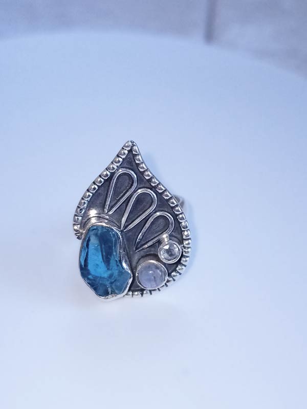Neelaya Glory Ring