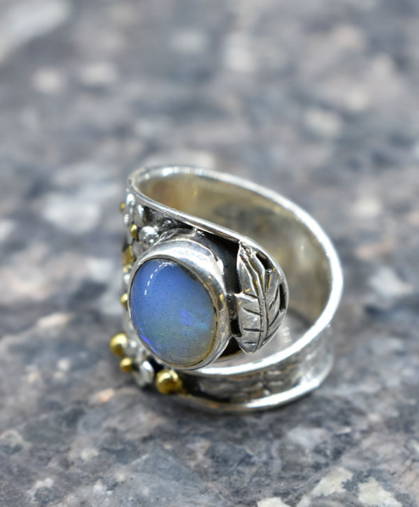 Lunar Grove Ring