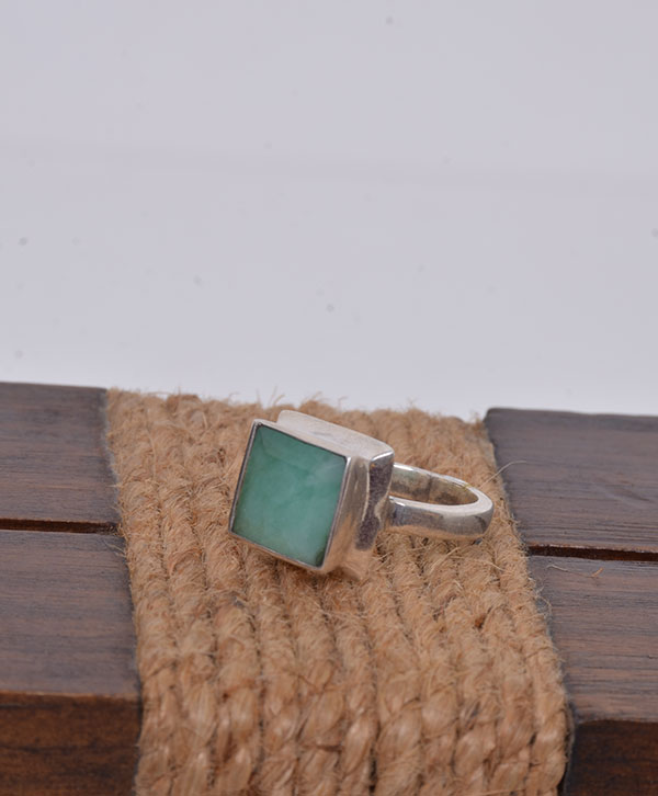 Square Shape Emerald Stone Ring