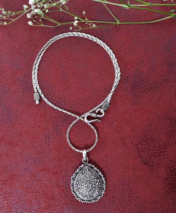 Paahi Charm