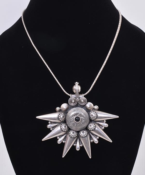 Rajtara Necklace