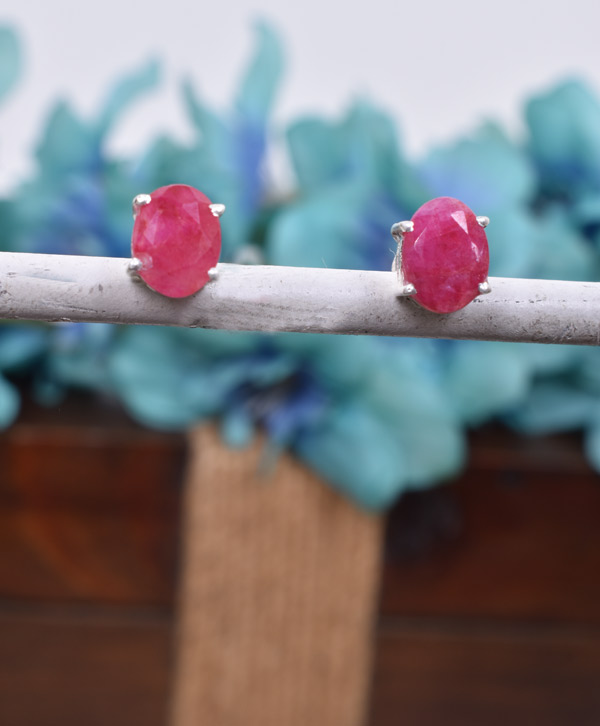 Silicate Studs