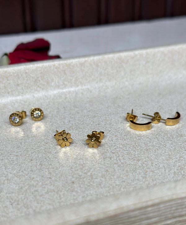 Set Of Three Studs