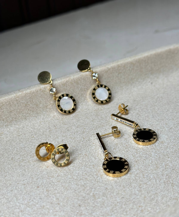 Set of three Black, White and Studs