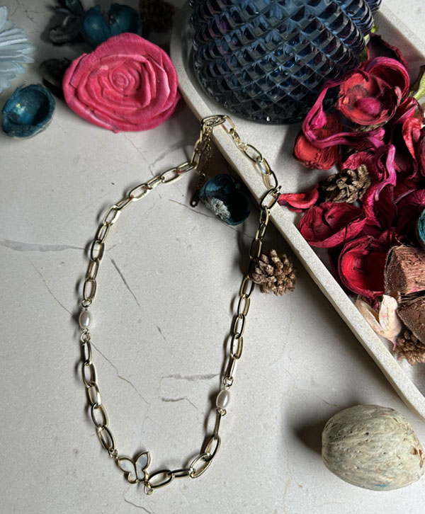 Pinnacle Pearl Necklace